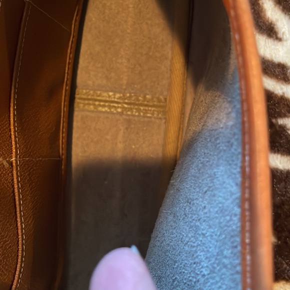 Dooney & Bourke Crossbody Bag - Picture 6 of 11